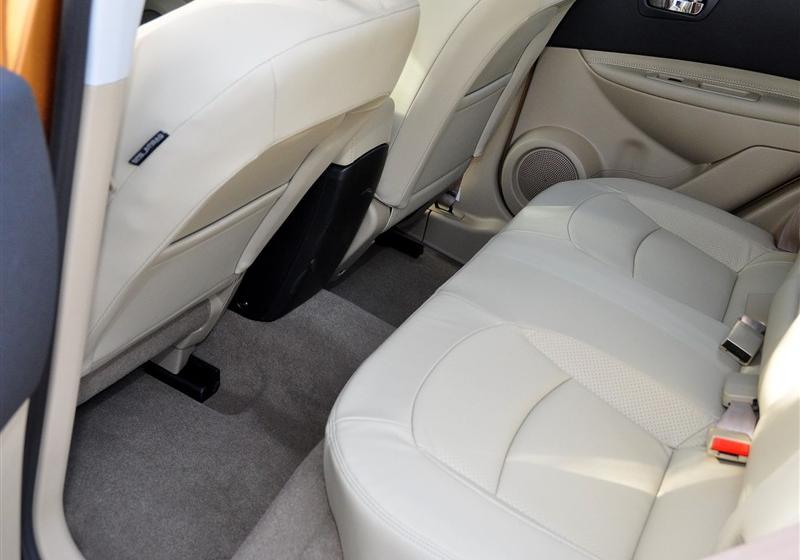 東風(fēng)日產(chǎn) 逍客 2011款 2.0XV 龍 CVT 4WD