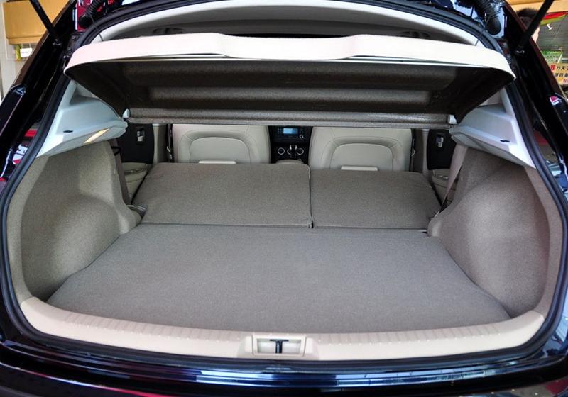 東風(fēng)日產(chǎn) 逍客 2010款 20X雷 CVT 2WD