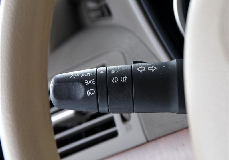 東風(fēng)日產(chǎn) 軒逸 2009款 1.6XL 豪華天窗版 MT