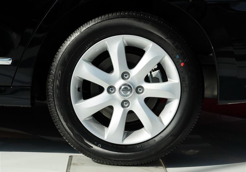 東風(fēng)日產(chǎn) 軒逸 2009款 2.0XL 科技版