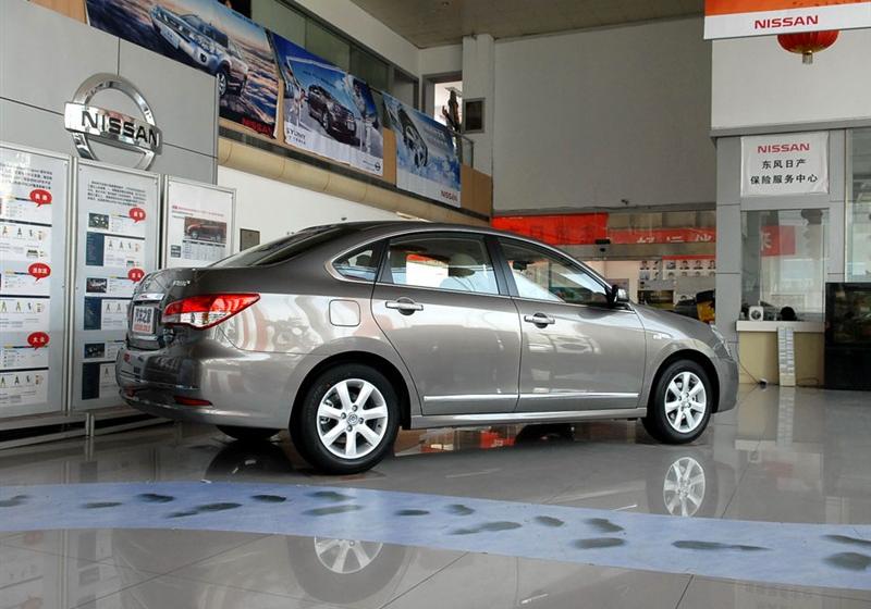 東風(fēng)日產(chǎn) 軒逸 2009款 2.0XL 科技天窗版