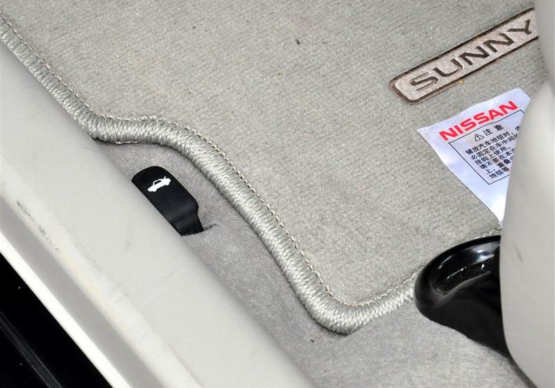 東風日產 陽光 2011款 1.5XV 尊貴版 MT