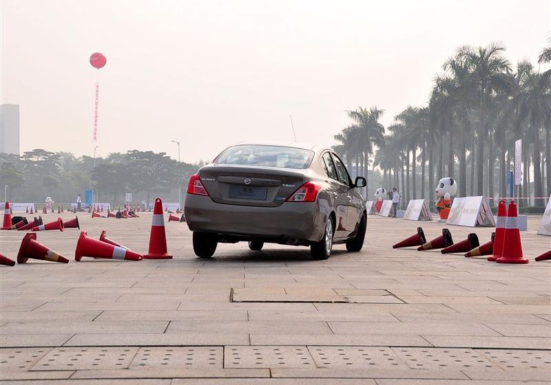 東風(fēng)日產(chǎn) 陽(yáng)光 2011款 1.5XV 尊貴版 CVT