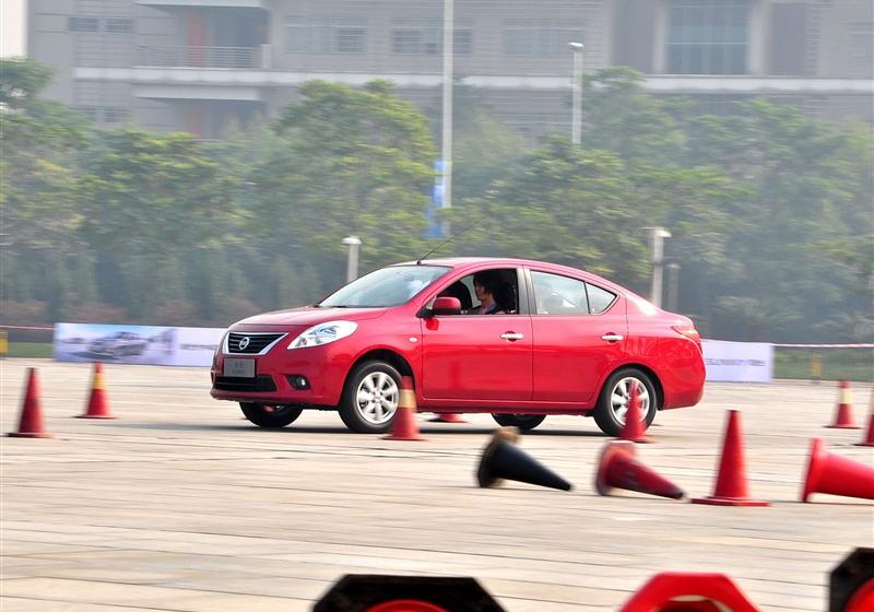 東風(fēng)日產(chǎn) 陽光 2011款 1.5XV 尊貴版 CVT