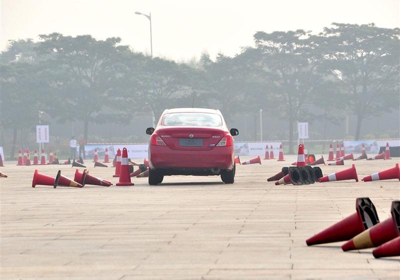 東風(fēng)日產(chǎn) 陽(yáng)光 2011款 1.5XV 尊貴版 CVT