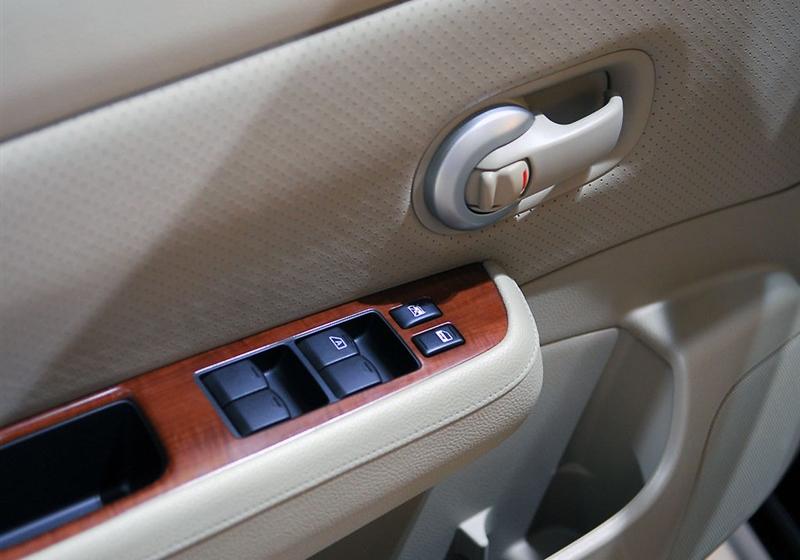 東風(fēng)日產(chǎn) 頤達(dá) 2008款 1.6 自動豪華型