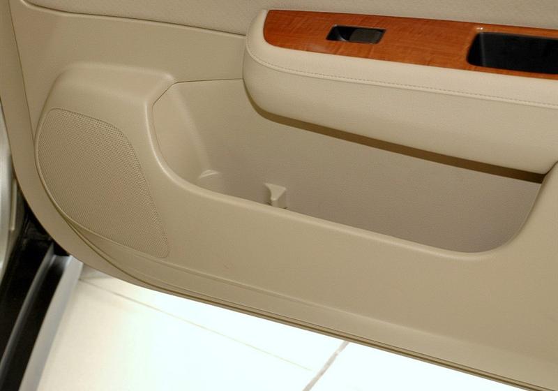 東風(fēng)日產(chǎn) 頤達(dá) 2008款 1.6 自動(dòng)尊貴型