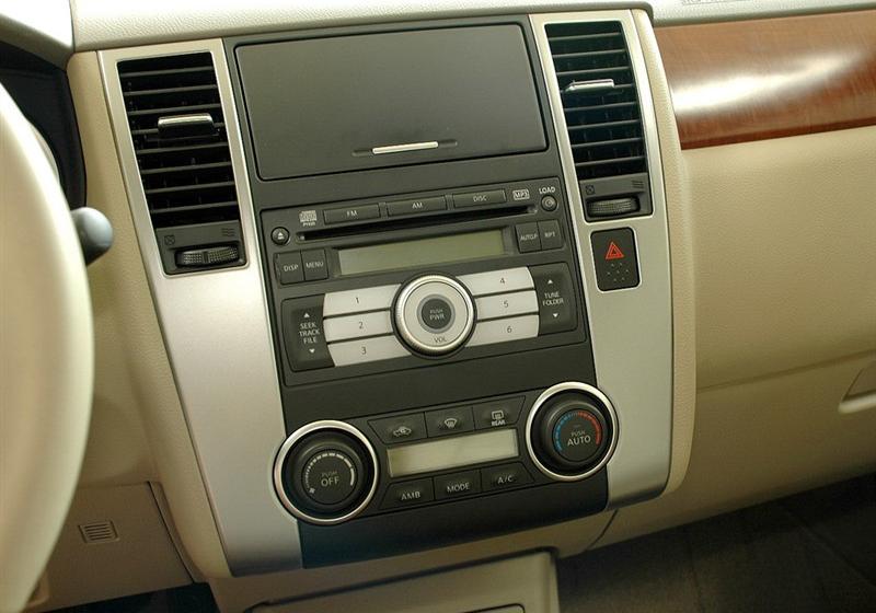 東風(fēng)日產(chǎn) 頤達(dá) 2008款 1.6 自動(dòng)尊貴型