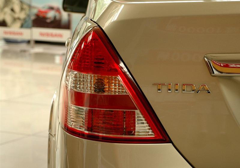 東風(fēng)日產(chǎn) 頤達(dá) 2008款 1.6 自動尊貴型