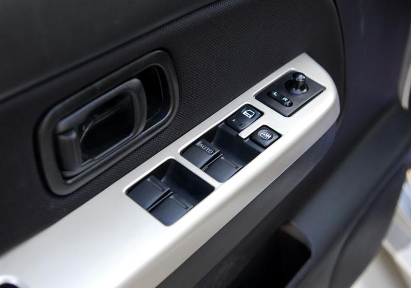 鄭州日產 帕拉丁 2006款 2.4 兩驅標準型