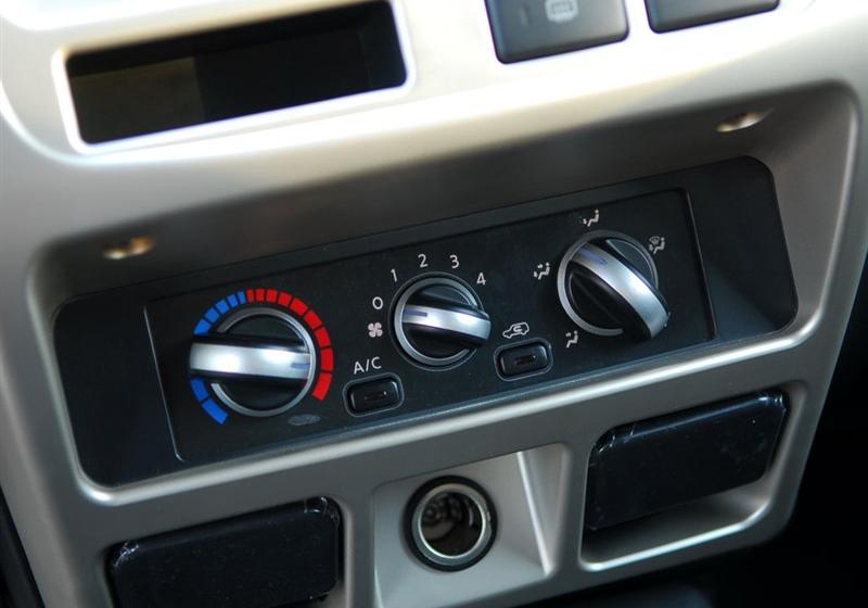 鄭州日產 帕拉丁 2006款 2.4 兩驅標準型