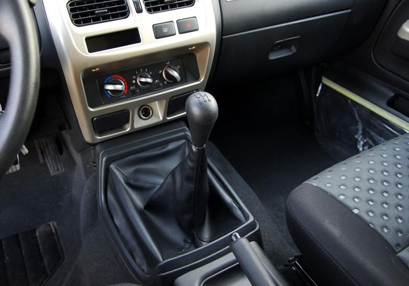 鄭州日產 帕拉丁 2006款 2.4 兩驅標準型