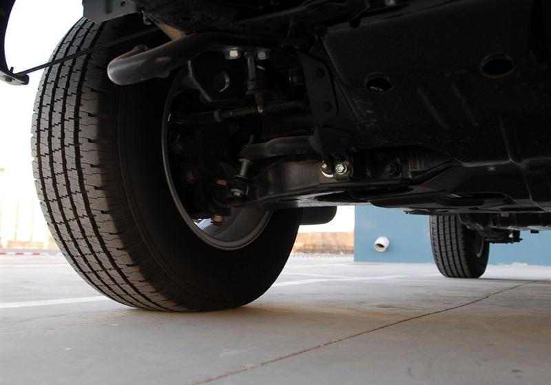 鄭州日產(chǎn) 帕拉丁 2006款 2.4 兩驅(qū)標(biāo)準(zhǔn)型