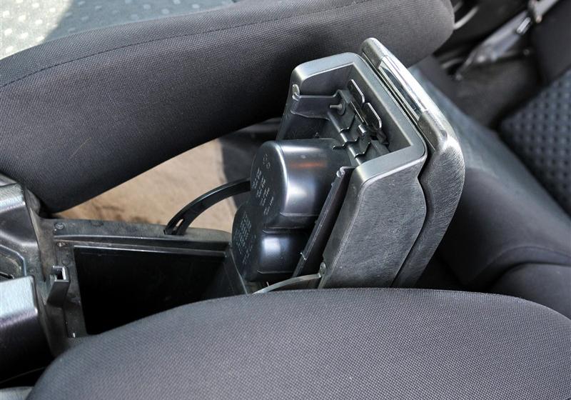 鄭州日產(chǎn) 帕拉丁 2006款 2.4 四驅(qū)標準型