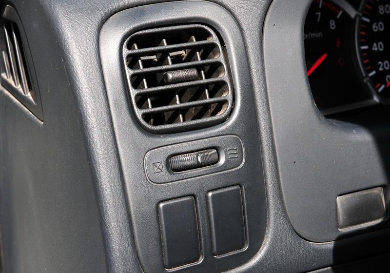 鄭州日產(chǎn) 帕拉丁 2006款 2.4 四驅(qū)標(biāo)準(zhǔn)型