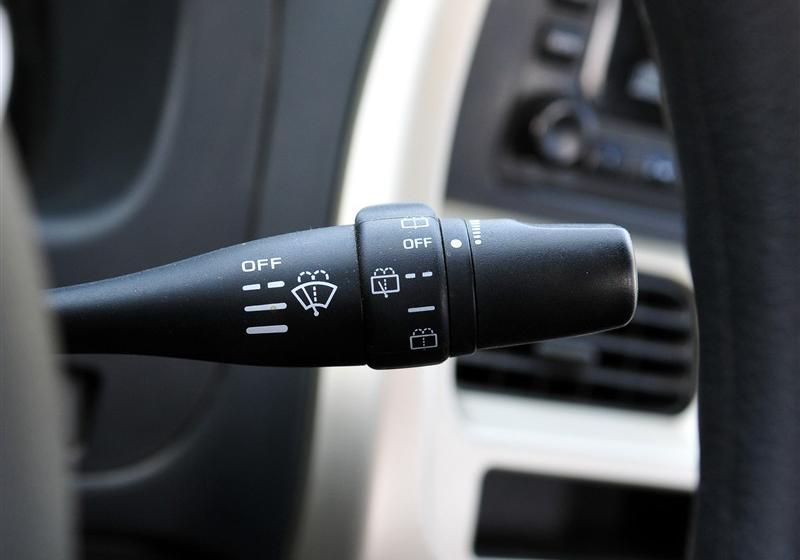 鄭州日產(chǎn) 帕拉丁 2006款 2.4 四驅(qū)標準型