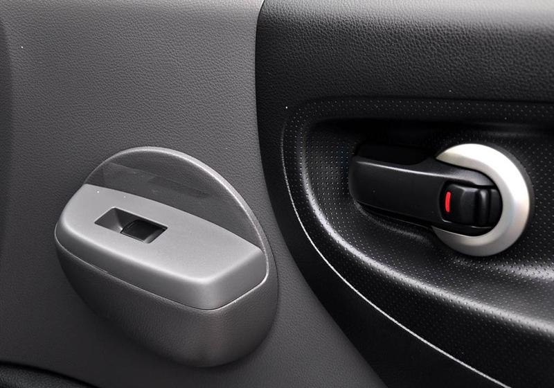 鄭州日產(chǎn) 日產(chǎn)NV200 2010款 1.6 豪華型