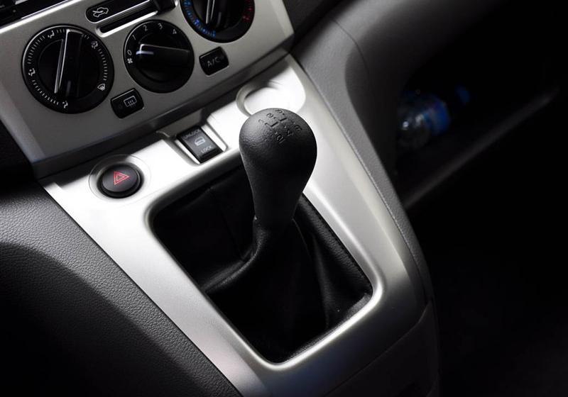 鄭州日產(chǎn) 日產(chǎn)NV200 2010款 1.6 豪華型