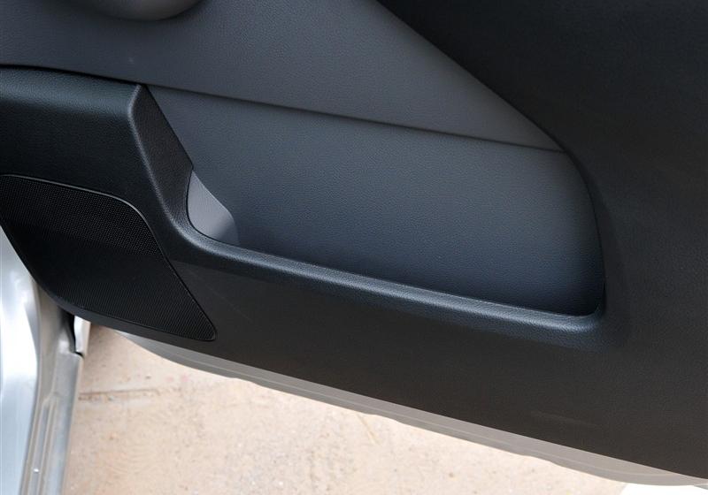 鄭州日產 日產NV200 2011款 1.6 尊雅型 232座