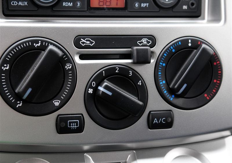 鄭州日產(chǎn) 日產(chǎn)NV200 2011款 1.6 尊雅型 232座