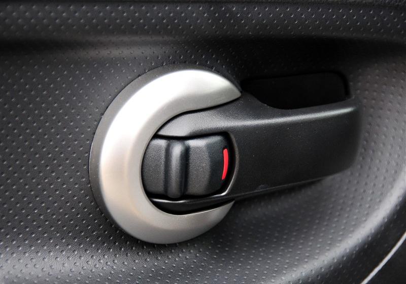 鄭州日產(chǎn) 日產(chǎn)NV200 2011款 1.6 尊貴型 223座