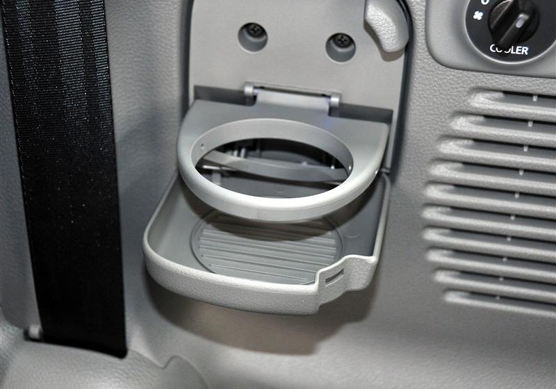 鄭州日產 日產NV200 2011款 1.6 尊貴型 223座