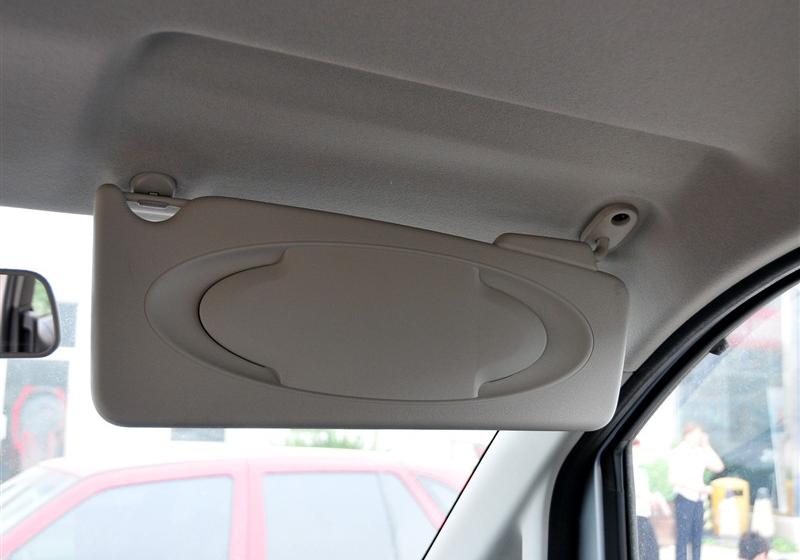 鄭州日產(chǎn) 日產(chǎn)NV200 2011款 1.6 尊貴型 223座