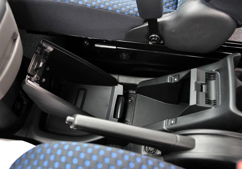 鄭州日產(chǎn) 日產(chǎn)NV200 2011款 1.6 尊貴型 223座