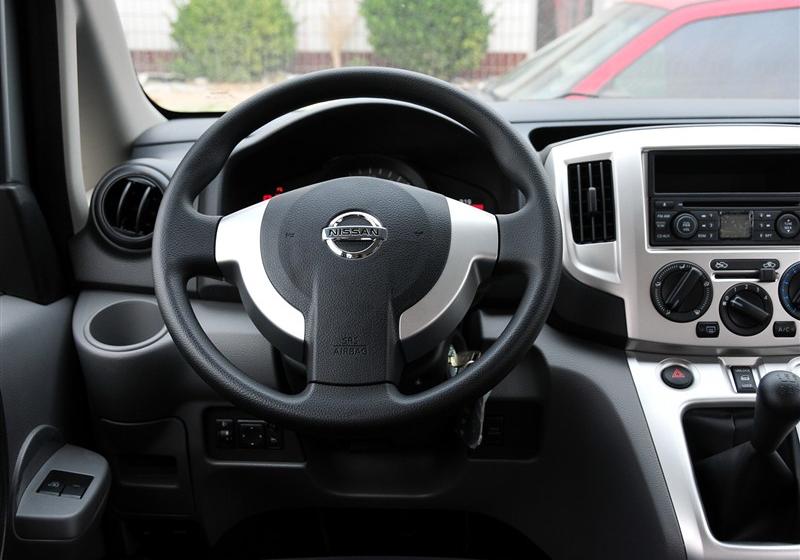 鄭州日產(chǎn) 日產(chǎn)NV200 2011款 1.6 尊貴型 223座