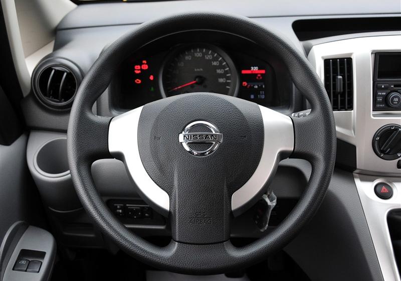 鄭州日產 日產NV200 2011款 1.6 尊貴型 223座