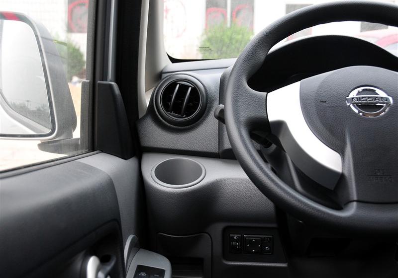 鄭州日產 日產NV200 2011款 1.6 尊貴型 223座