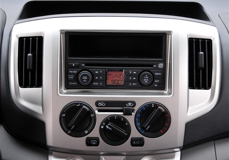 鄭州日產 日產NV200 2011款 1.6 尊貴型 223座