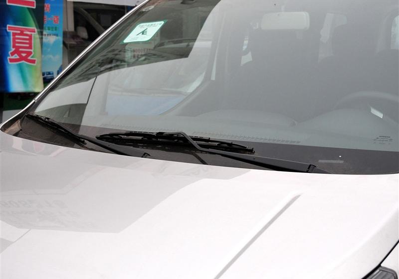 鄭州日產(chǎn) 日產(chǎn)NV200 2011款 1.6 尊貴型 223座