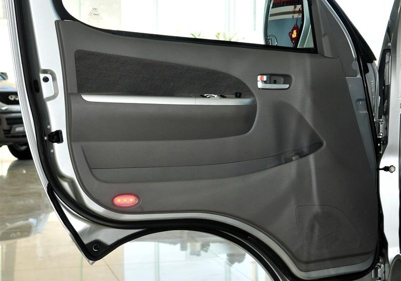 奇瑞汽車 威麟H3 2011款 2.0T 豪華型