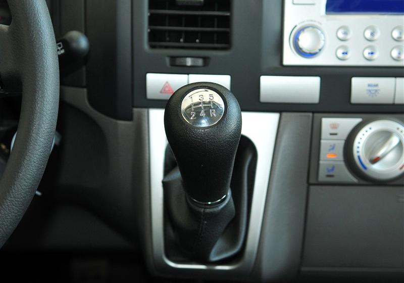 奇瑞汽車 威麟H3 2011款 2.0T 豪華型