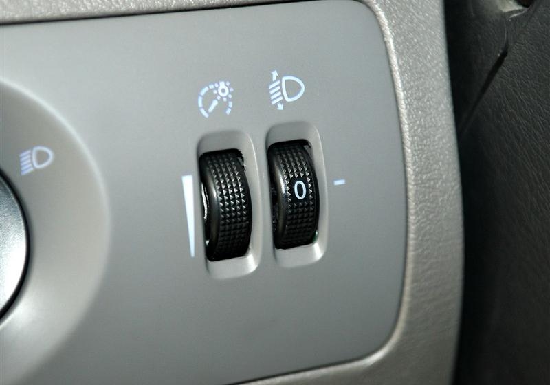 奇瑞汽車 威麟H3 2011款 2.0T 豪華型