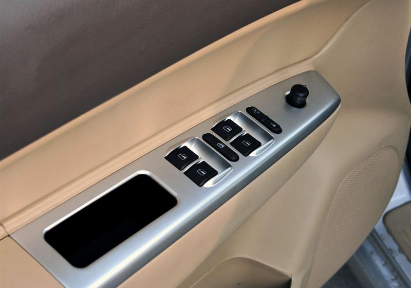 奇瑞汽車 威麟V5 2009款 2.0L 4AT 豪華型