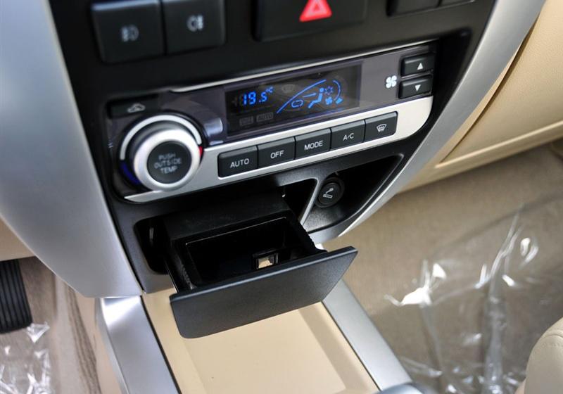 奇瑞汽車(chē) 威麟V5 2009款 2.0L 4AT 豪華型