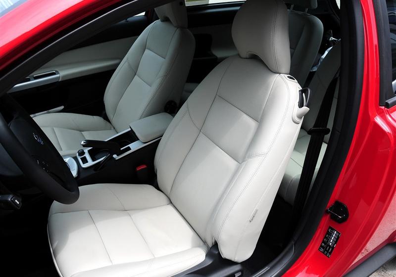 沃爾沃(進口) 沃爾沃C30 2012款 2.0 Aktiv 樂動套裝版