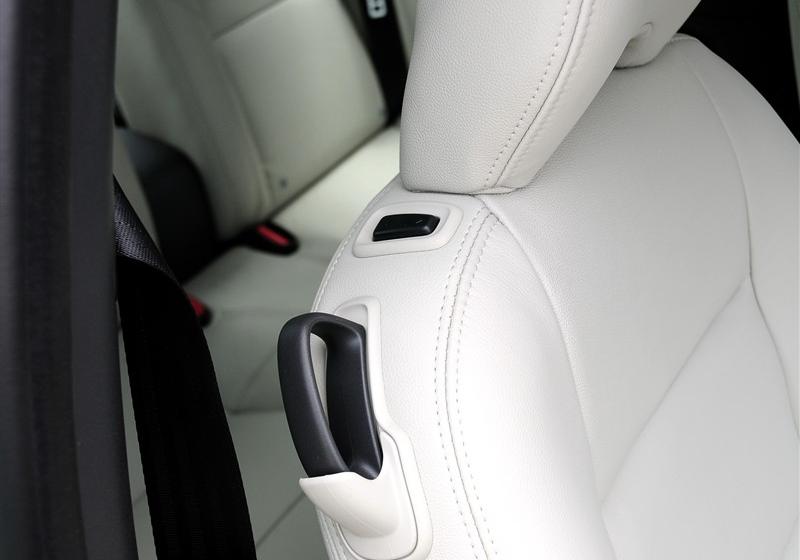 沃爾沃(進口) 沃爾沃C30 2012款 2.0 Aktiv 樂動套裝版