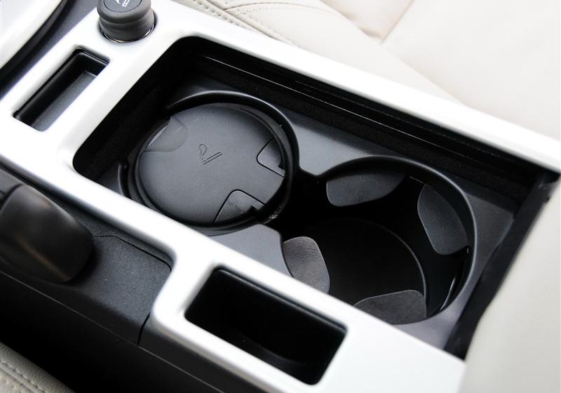 沃爾沃(進口) 沃爾沃C30 2012款 2.0 Aktiv 樂動套裝版