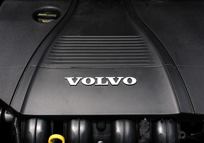 沃爾沃(進(jìn)口) 沃爾沃C30 2012款 2.0 Aktiv 樂動套裝版