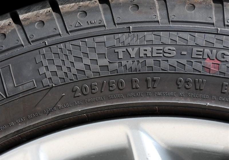 沃爾沃(進口) 沃爾沃C30 2012款 2.0 Aktiv 樂動套裝版