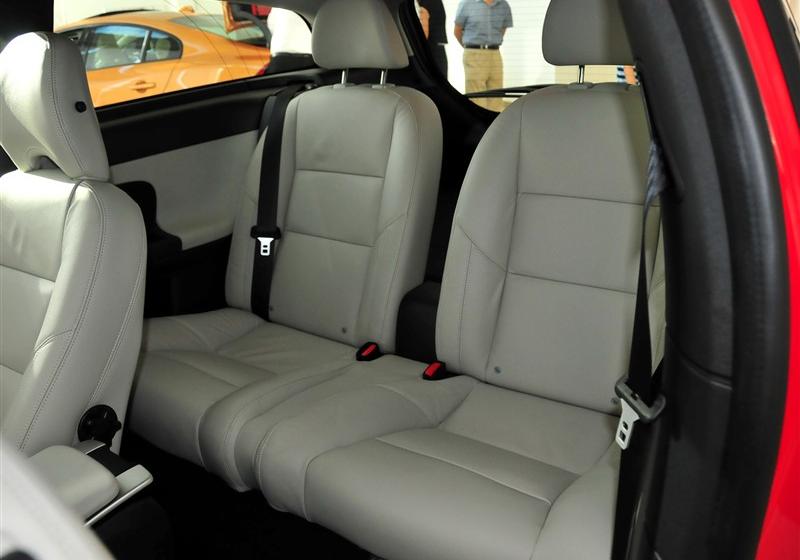 沃爾沃(進口) 沃爾沃C30 2012款 2.0 Aktiv 炫動套裝版