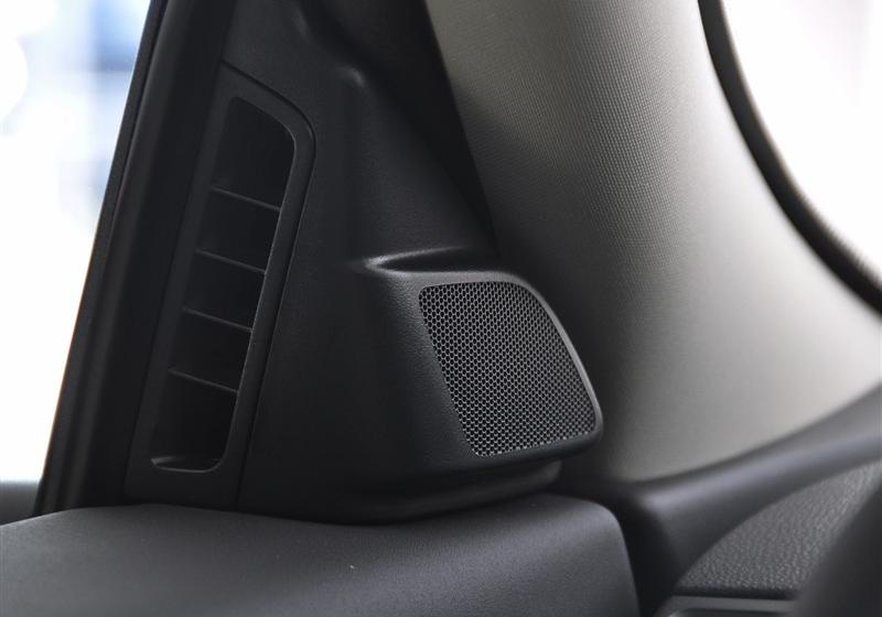 沃爾沃(進口) 沃爾沃C30 2012款 2.0 Aktiv 炫動套裝版