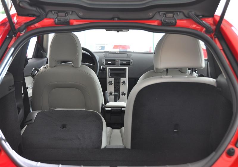 沃爾沃(進口) 沃爾沃C30 2012款 2.0 Aktiv 炫動套裝版