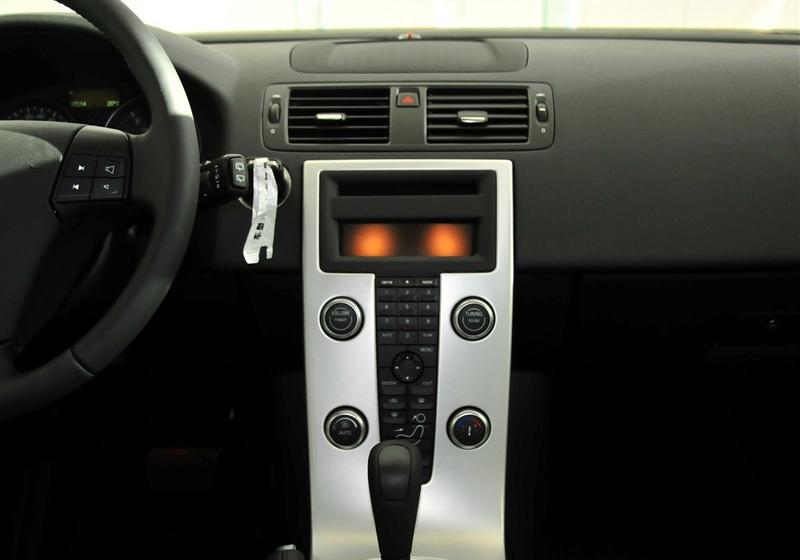 沃爾沃(進口) 沃爾沃C30 2012款 2.0 Aktiv 炫動套裝版