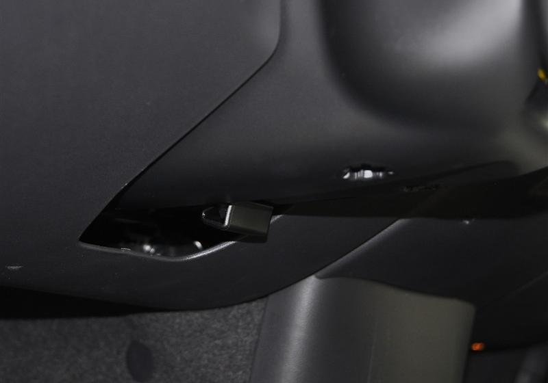 沃爾沃(進口) 沃爾沃C30 2012款 2.0 Aktiv 炫動套裝版