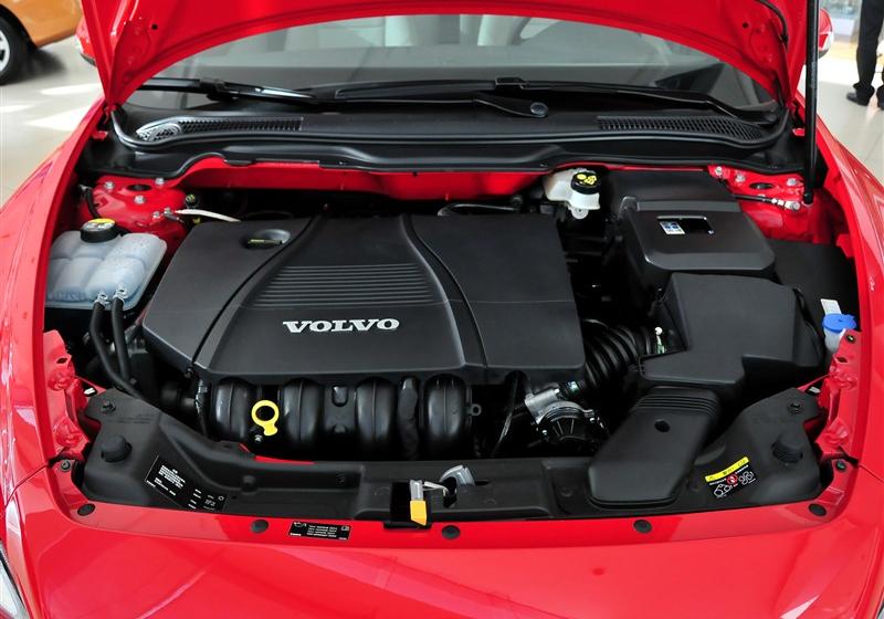 沃爾沃(進口) 沃爾沃C30 2012款 2.0 Aktiv 炫動套裝版