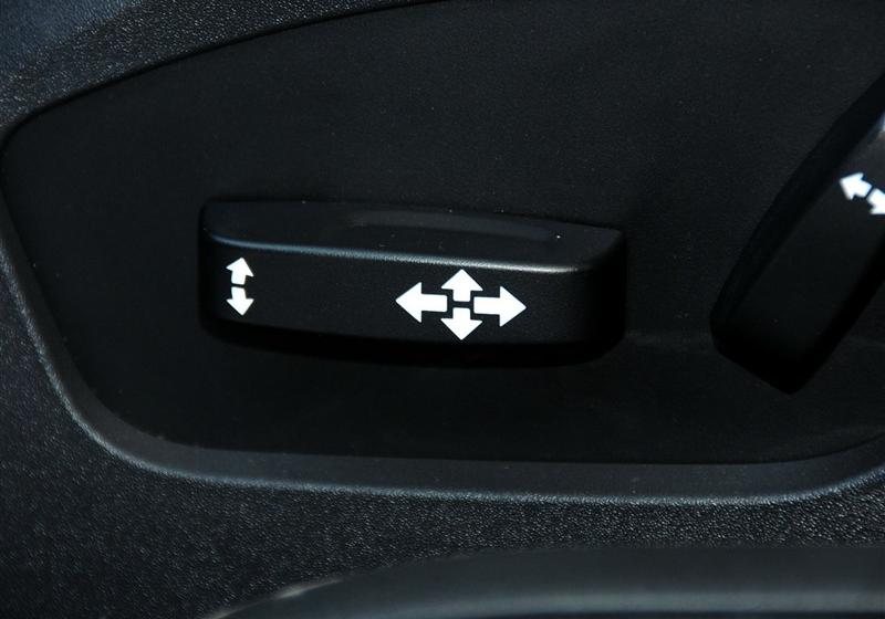 沃爾沃(進口) 沃爾沃C30 2011款 2.0 智尚版